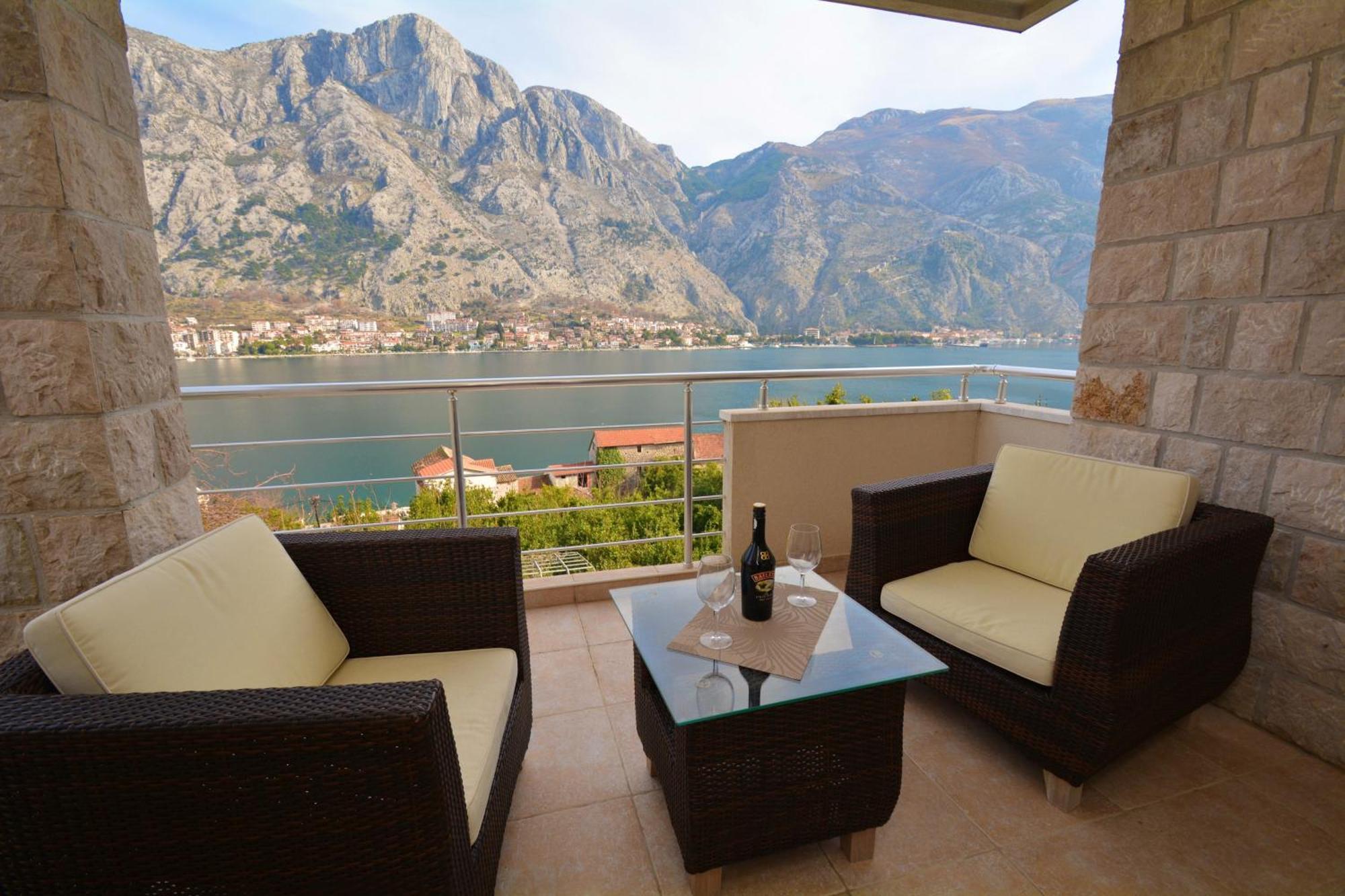 Muo * Kotor