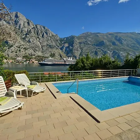Muo Apartments Kotor Oda fotoğraf