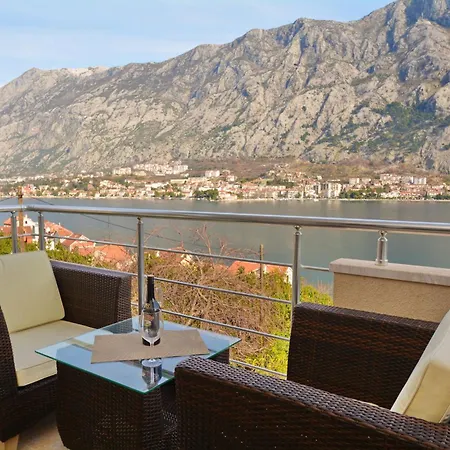 Muo Apartments Kotor Oda fotoğraf
